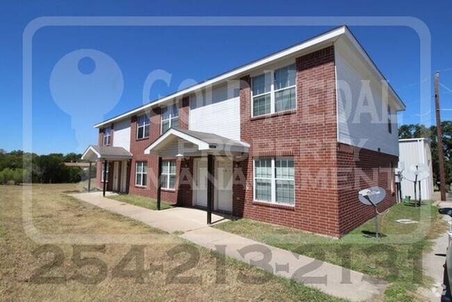 Building Photo - Cozy 2-bedroom, 1-bath fourplex in the hea... Rental