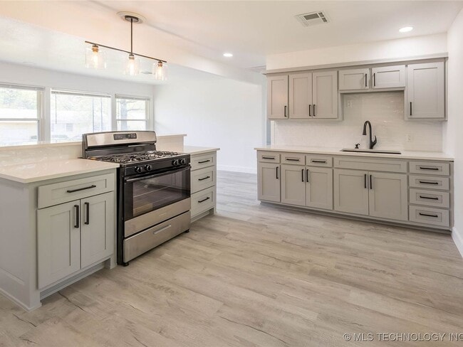 Photo - 2 Bed | 1 Bath in North Tulsa!