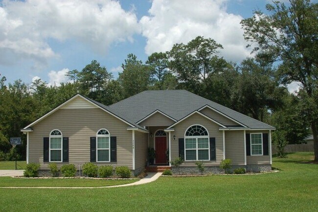 4 bedroom home in Lauren Estates - 4 bedroom home in Lauren Estates