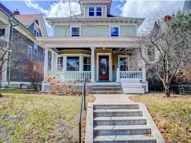 Perfect 5BR Home in Uptown! - Perfect 5BR Home in Uptown!