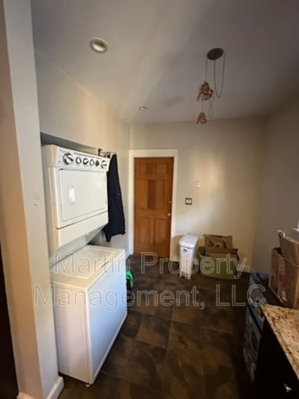 Photo - 24 Cushing St