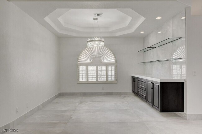 Building Photo - 2132 Lookout Point Cir