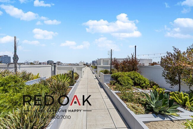 Photo - 2880 James M Wood Blvd Unit 215
