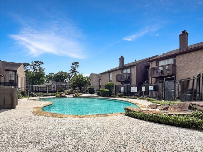 Building Photo - 12905 Woodforest Blvd Unit 601