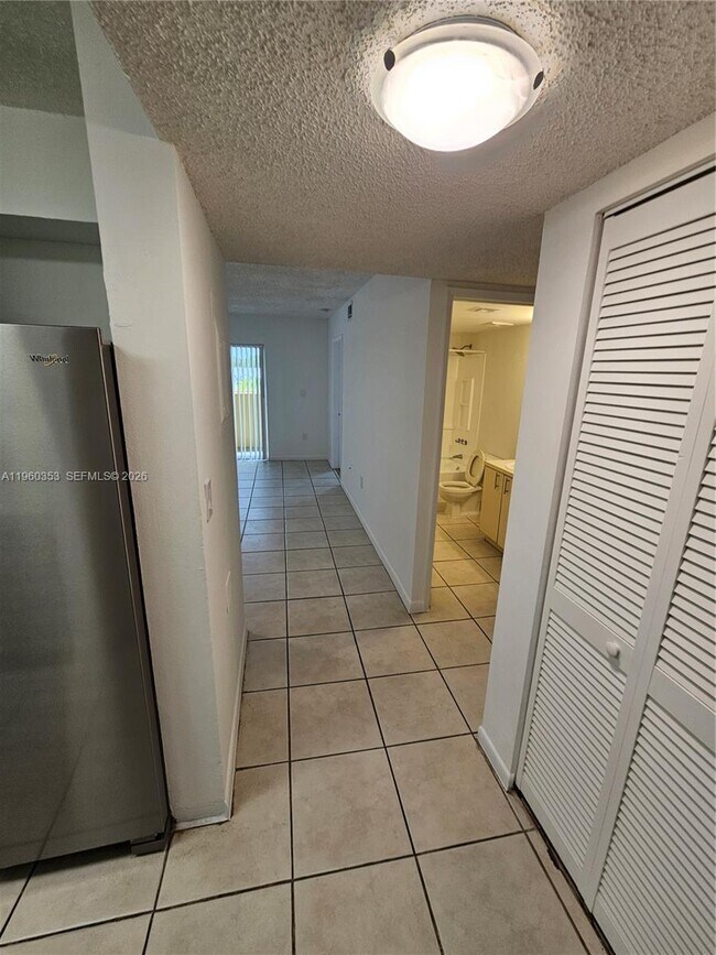 Photo - 14951 SW 82nd Ln Unidad 17-504