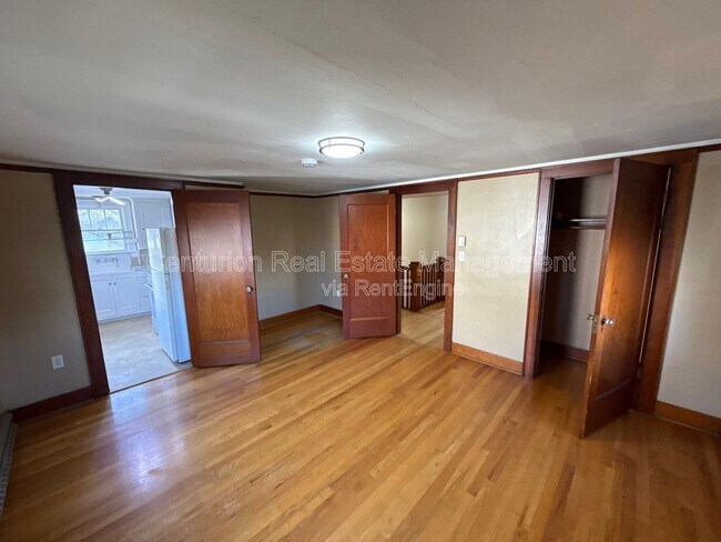 Photo - 240 13th St NE