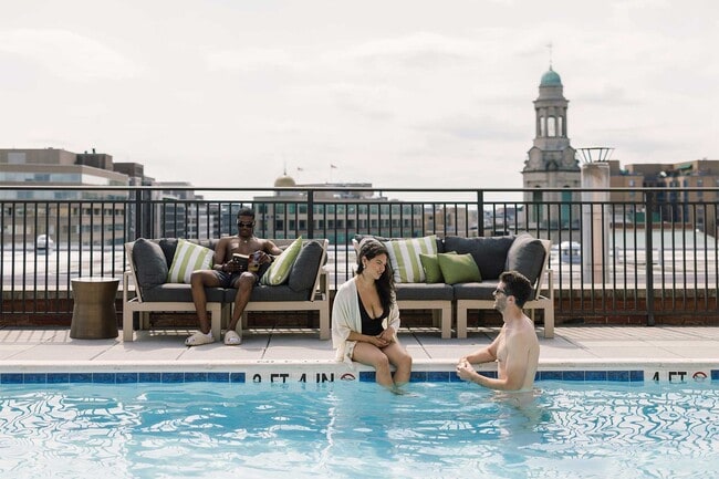 Photo - 1301 Thomas Circle