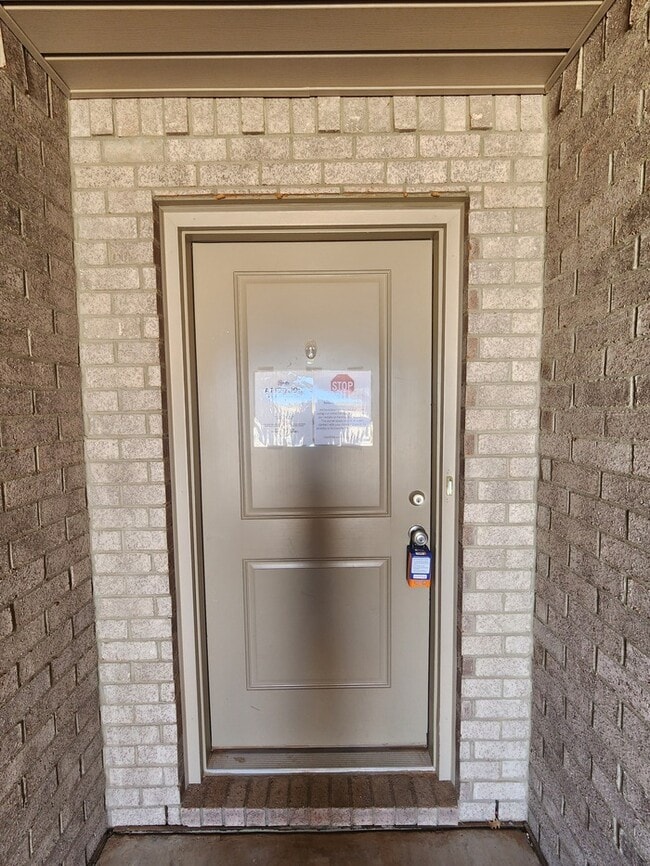 Photo - In Lone Star Trails! 3 bed 2 bath, 2 car garage