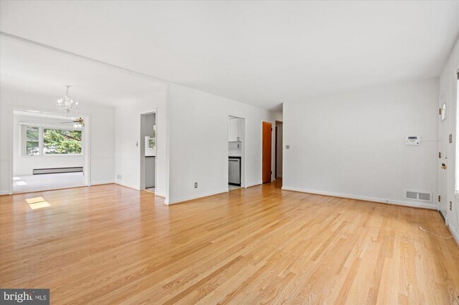 Photo - 6207 Kirby Rd