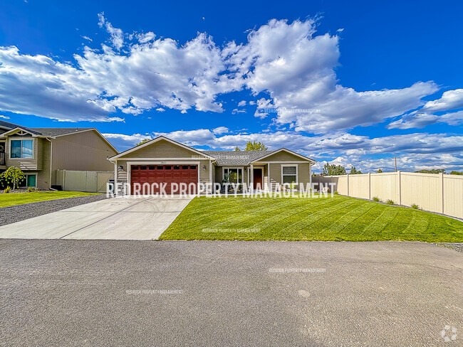 Building Photo - 18431 Selkirk Estates Rd Rental