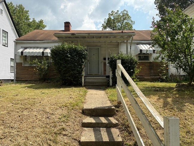 Building Photo - 136 N Ogden Ave Rental