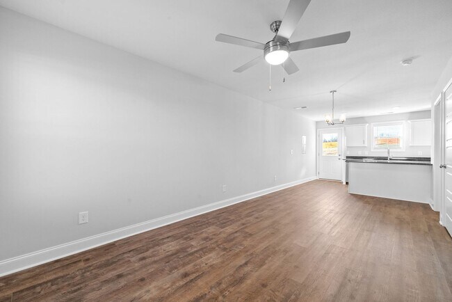 Photo - 919 Martin St Unit A4