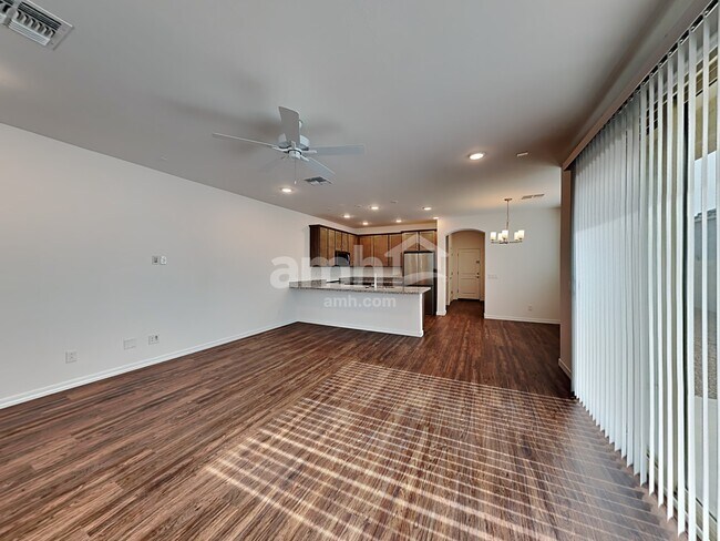 Photo - 897 S 150th Dr