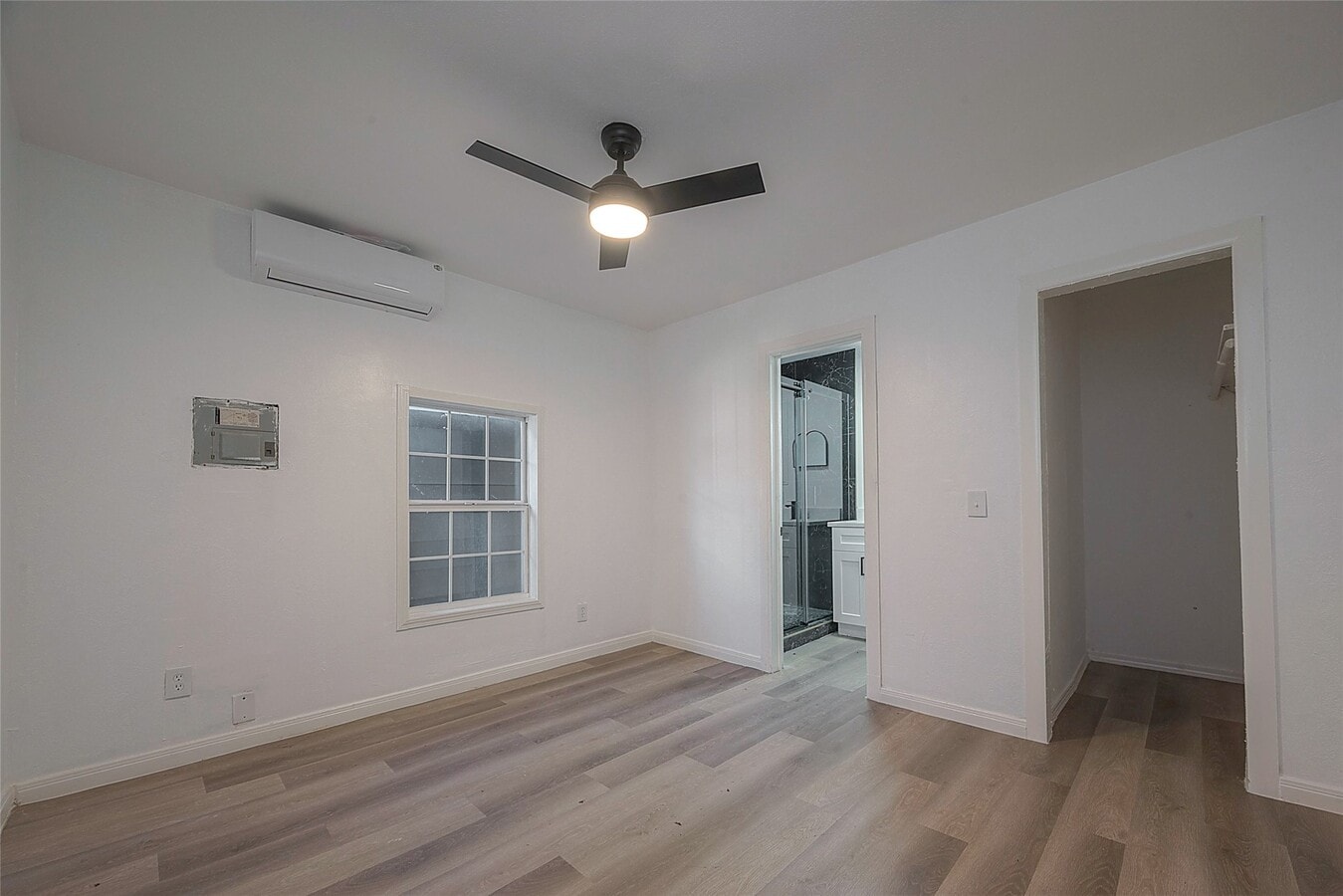 Photo - 3320 Hays St Unidad B