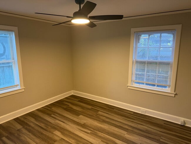 Photo - Beautifully Updated Duplex Near NoDa!!