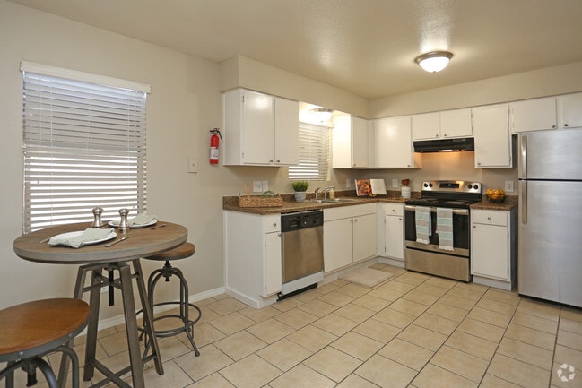 Pointe Ann Apartments