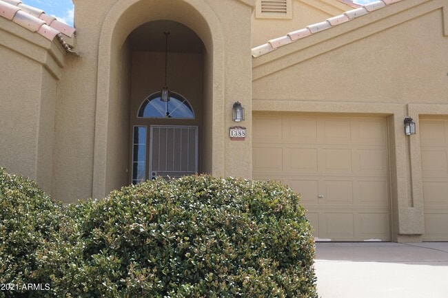 Photo - 1388 Skyline Ave