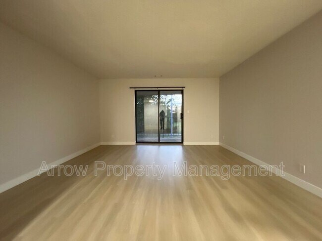 Photo - 2334 N 44th St Unit 24