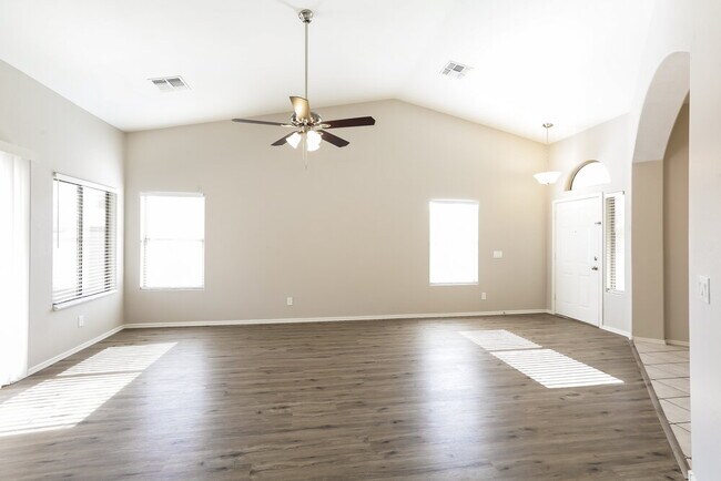 Photo - 5158 W Vista Ave