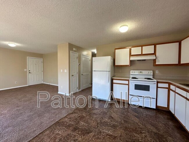 Photo - 25 Maybelle Ln Unidad Maybelle M