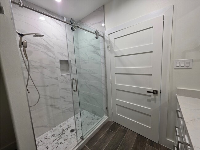 Building Photo - 12255 Trail Hollow Dr