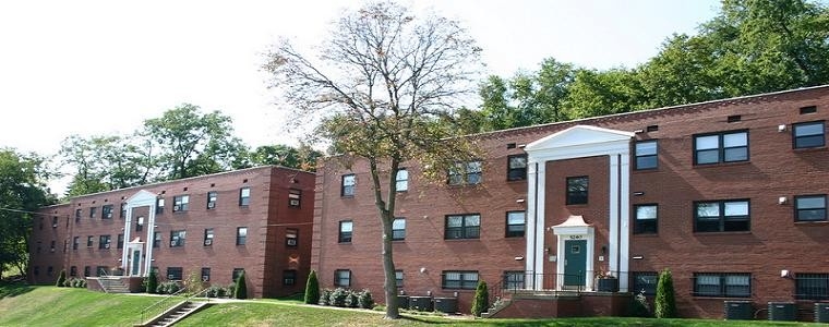 Primary Photo - 5208-5240 Stanton Ave Apartments