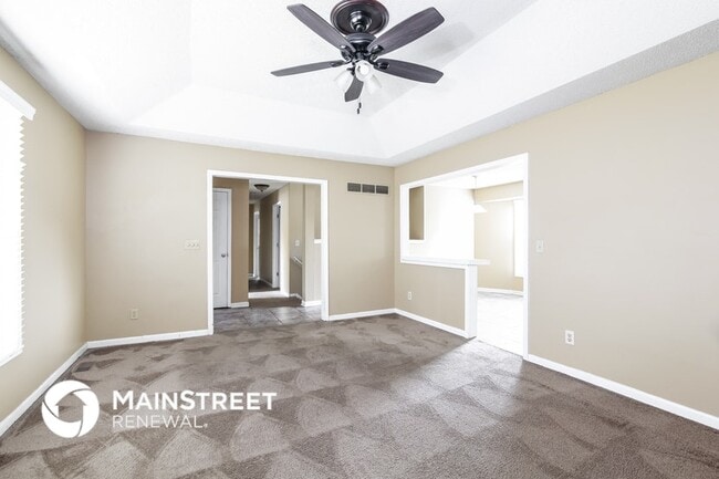 Photo - 216 W Heritage Dr