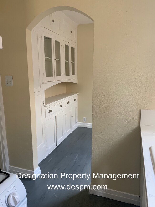 Photo - Roy Unidad 6212 Roy St