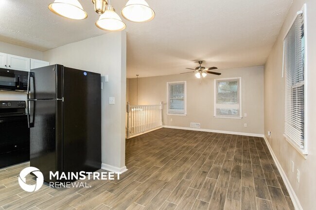 Photo - 8807 Crown Ct