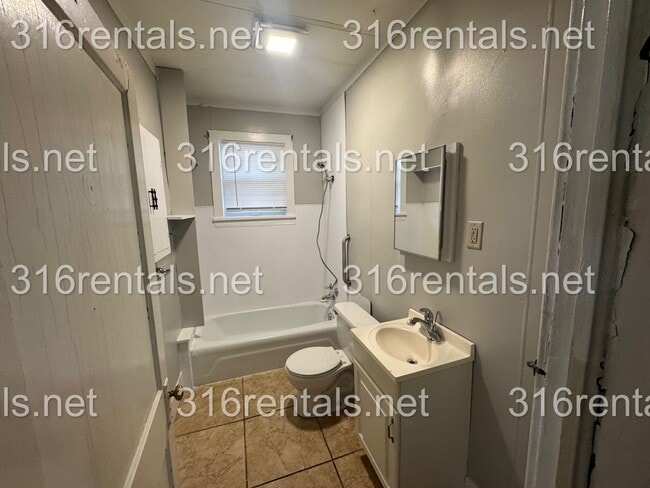 Photo - $725 - 2 bed 1 bath - Single Family