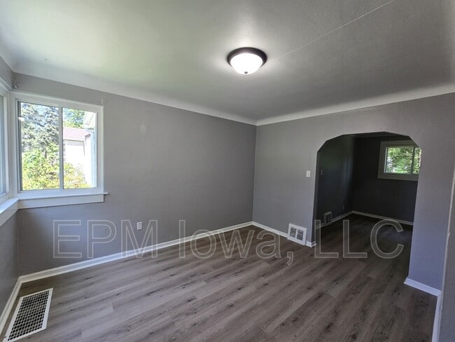 Photo - 2214 Idaho St