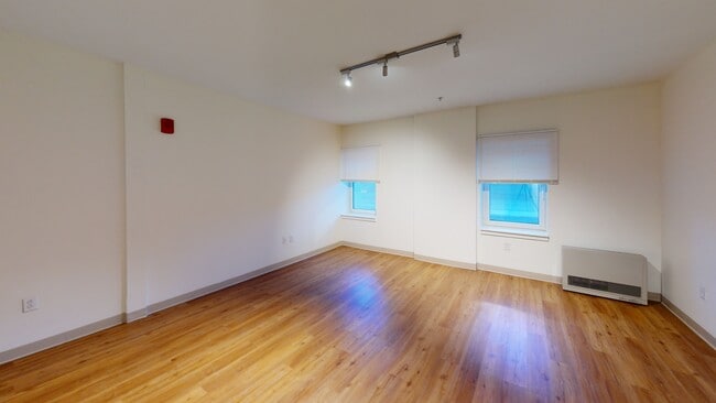 Photo - 241 S Main St
