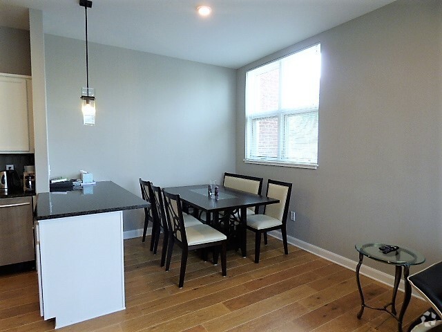 Building Photo - 825 N 4th St Unit 213 Rental