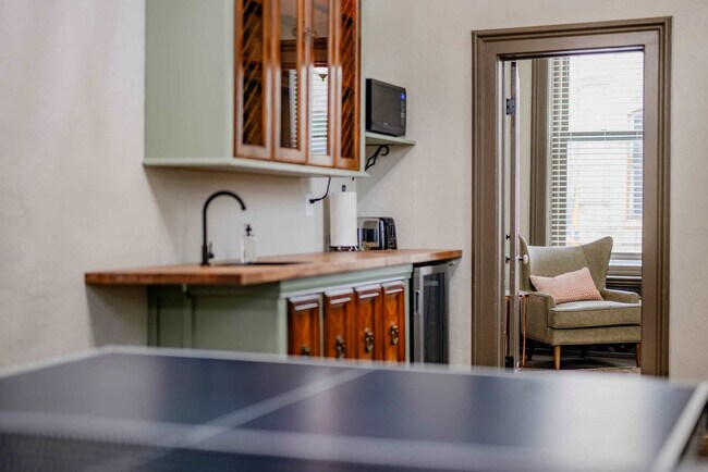 Photo - 101 Algoma Blvd Unit ID1332436P