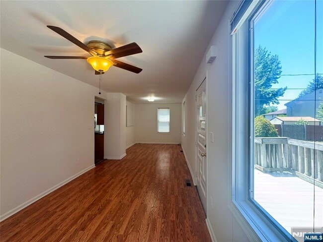 Photo - 1 Cedar Ln