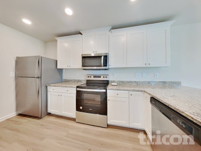 Photo - 294 Coleshill Rd