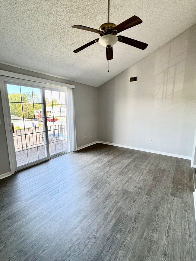 Livingroom with balcony