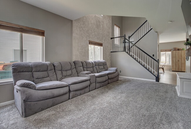 Photo - 21503 Franklin Cir