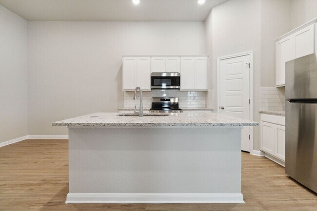 Photo - Stunning Duplex in Emma Park