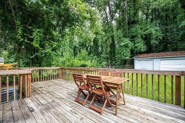 Photo - Room in House on Jackson Dr