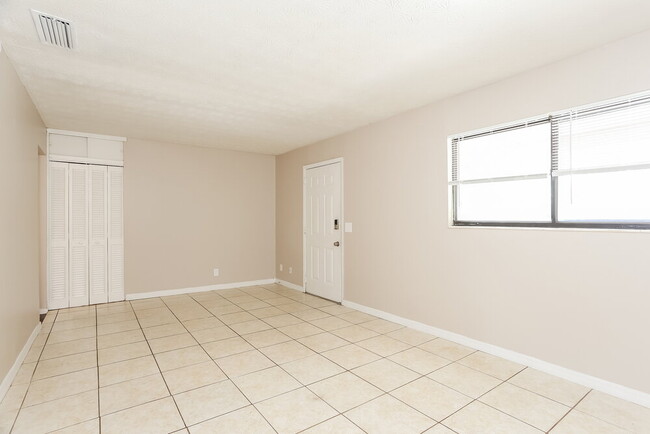 Photo - 7233 Eudine Dr S