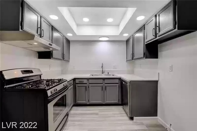 Building Photo - 5191 Caliente St Rental