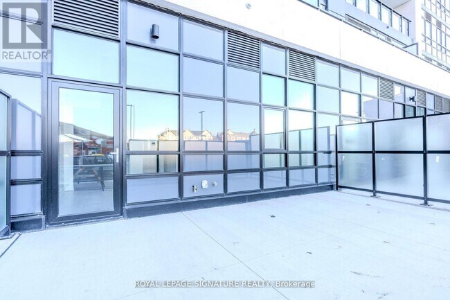 Photo - 395 Dundas St W Unit 132