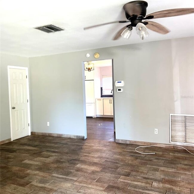 Photo - 2152 Greenbriar Blvd