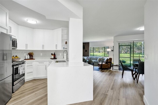 Building Photo - 8137 NW 17th Manor Unit 8137