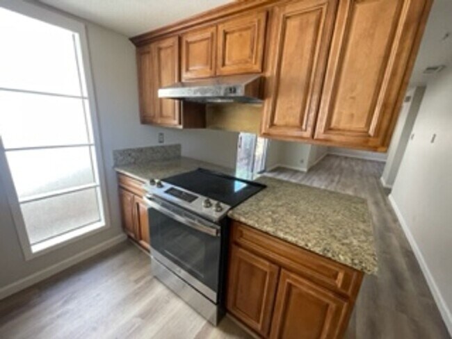 Photo - Great 3 Bed 2 Bath Duplex