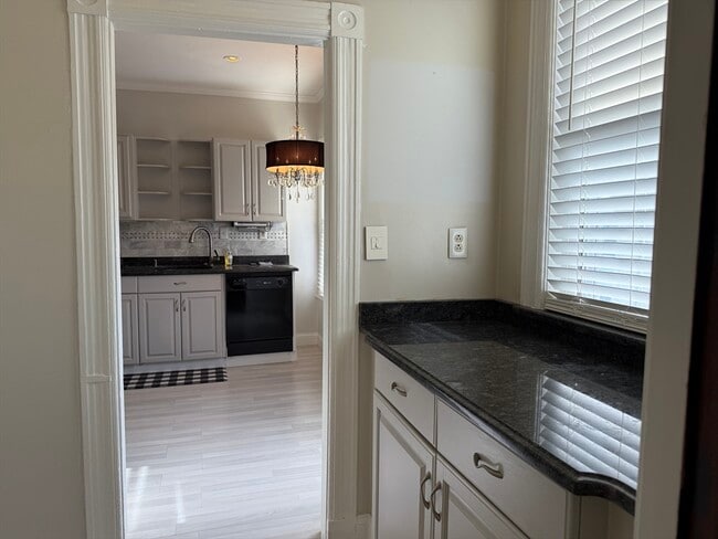 Photo - 38 Russell St Unit 2