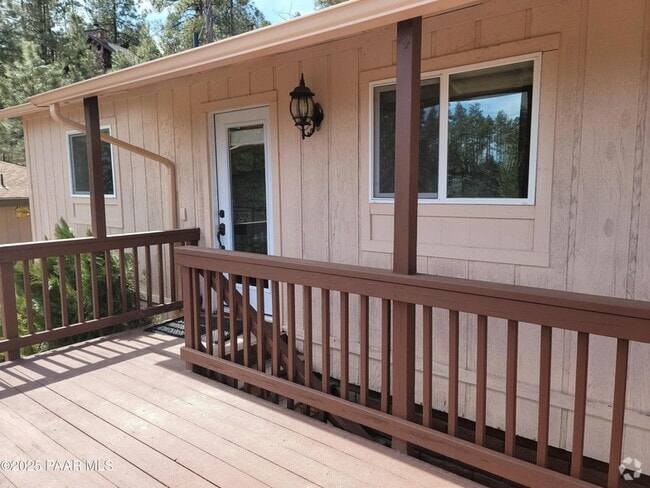 Building Photo - 825 Allen Dr Rental