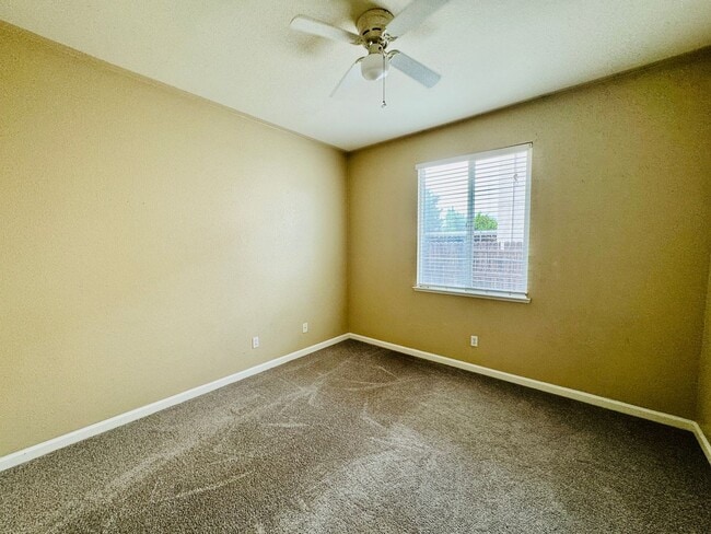 Photo - 1657 Sugarpine Ct