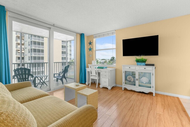 Building Photo - 5500 Bonita Beach Rd SW Rental